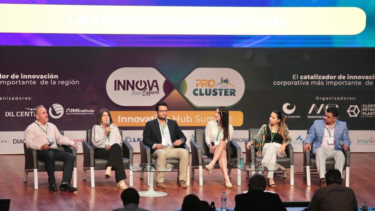 Panel evento Innova Latam 2023, 8vo Congreso Nacional de Iniciativas Clúster