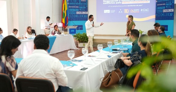 Cámara de Comercio de Cartagena fortalece la convivencia comunitaria con líderes sociales de la Localidad 3