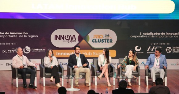 Panel evento Innova Latam 2023, 8vo Congreso Nacional de Iniciativas Clúster